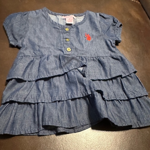 Girls 2T Bundle - Bin 4 - Picture 2 of 9